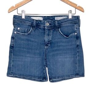 Pilcro Anthropologie Slim Boyfriend Blue Denim Shorts 29